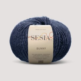 sesia bunny jeans - hooks and yarn