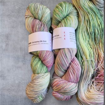 Mokum Outstanding Silk Sock - Baby Cherry Berry