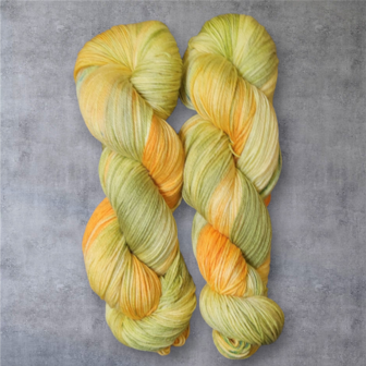 Mokum Outstanding Silk Sock - Sunny Green