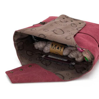 Della Q Nora Big Bucket - Maroon