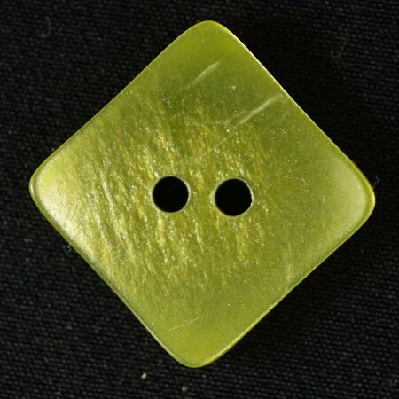 Groen vierkante knopen - 18mm  (kleur 327)