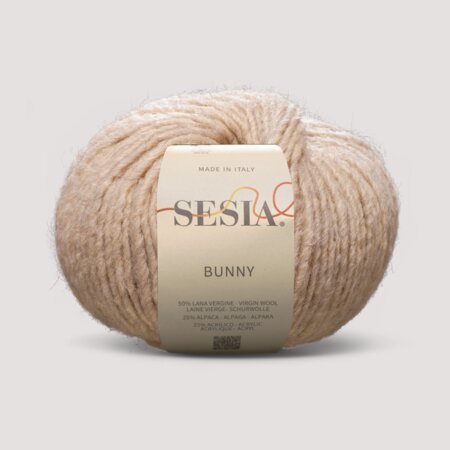 9053 Ecru Sesia Bunny - Hooks and Yarn