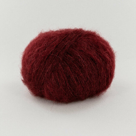 Fonty Suri Saperlipopette - 5010 Rouge Sombre.