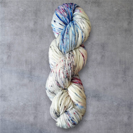 Mokum Outstanding Silk Sock - BerryBlue
